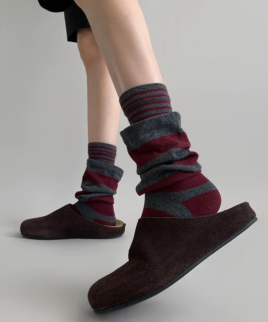 Modische, farblich abgesetzte, gestreifte Socken in Zweiteiler-Optik, mittelhoch geschnitten