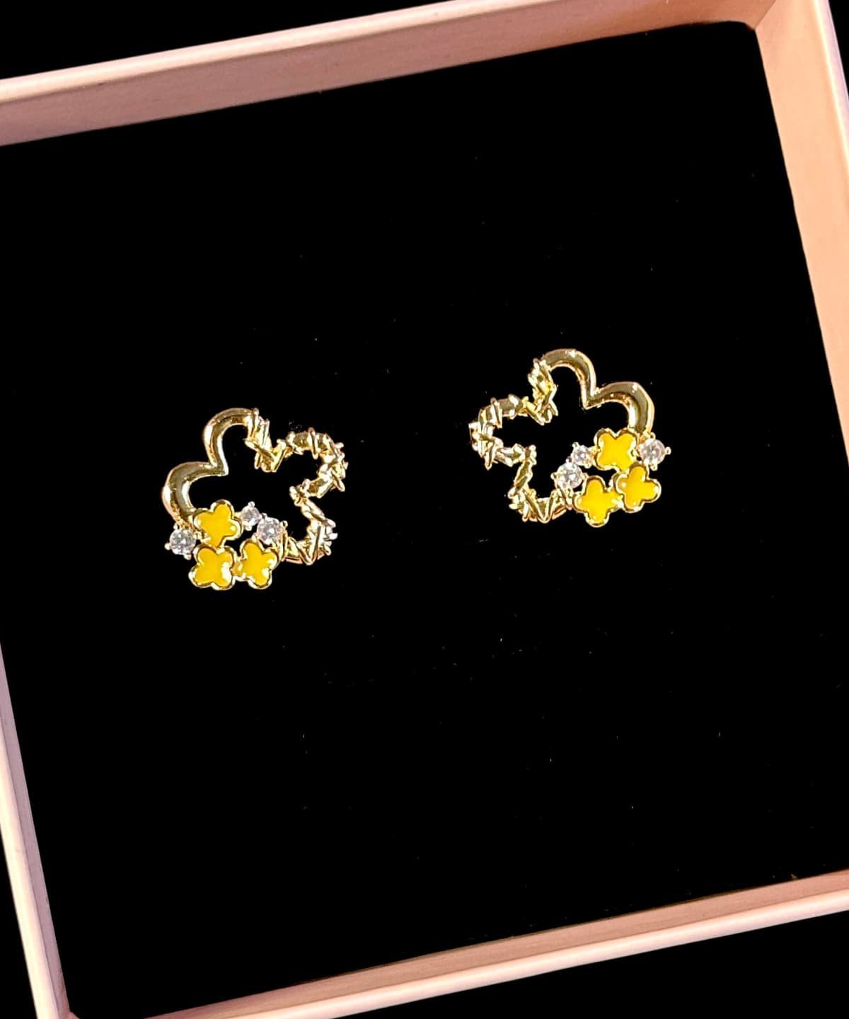 Fashion Gold Alloy Zircon Hollow Out Floral Stud Earrings