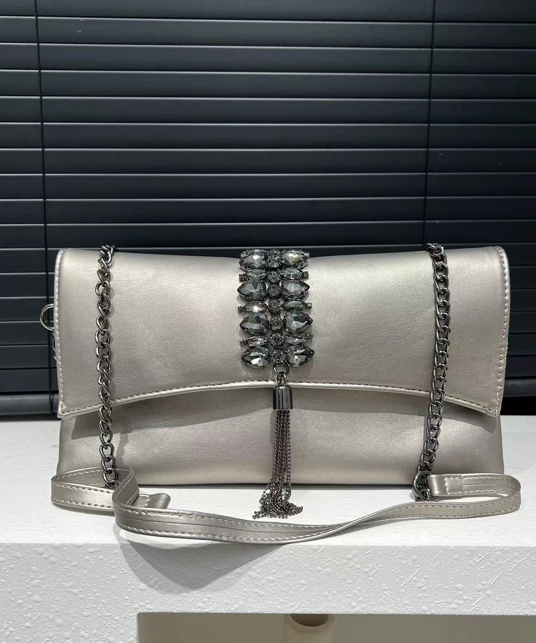 Fashion Grey Zircon Faux Leather Chain Linked Shoulder Bag