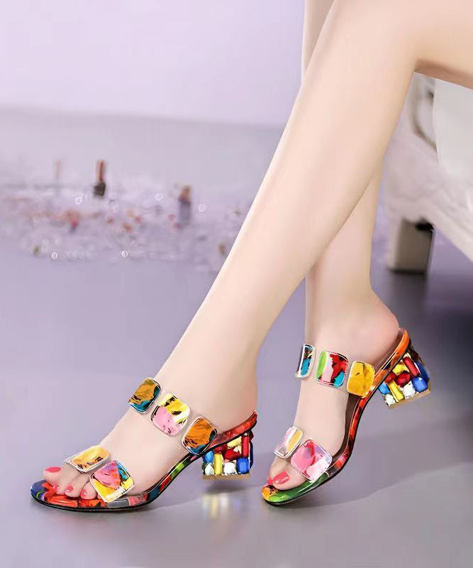 Moderne Sandalen mit mehrfarbigem Muster, Blockabsatz und Peep-Toe