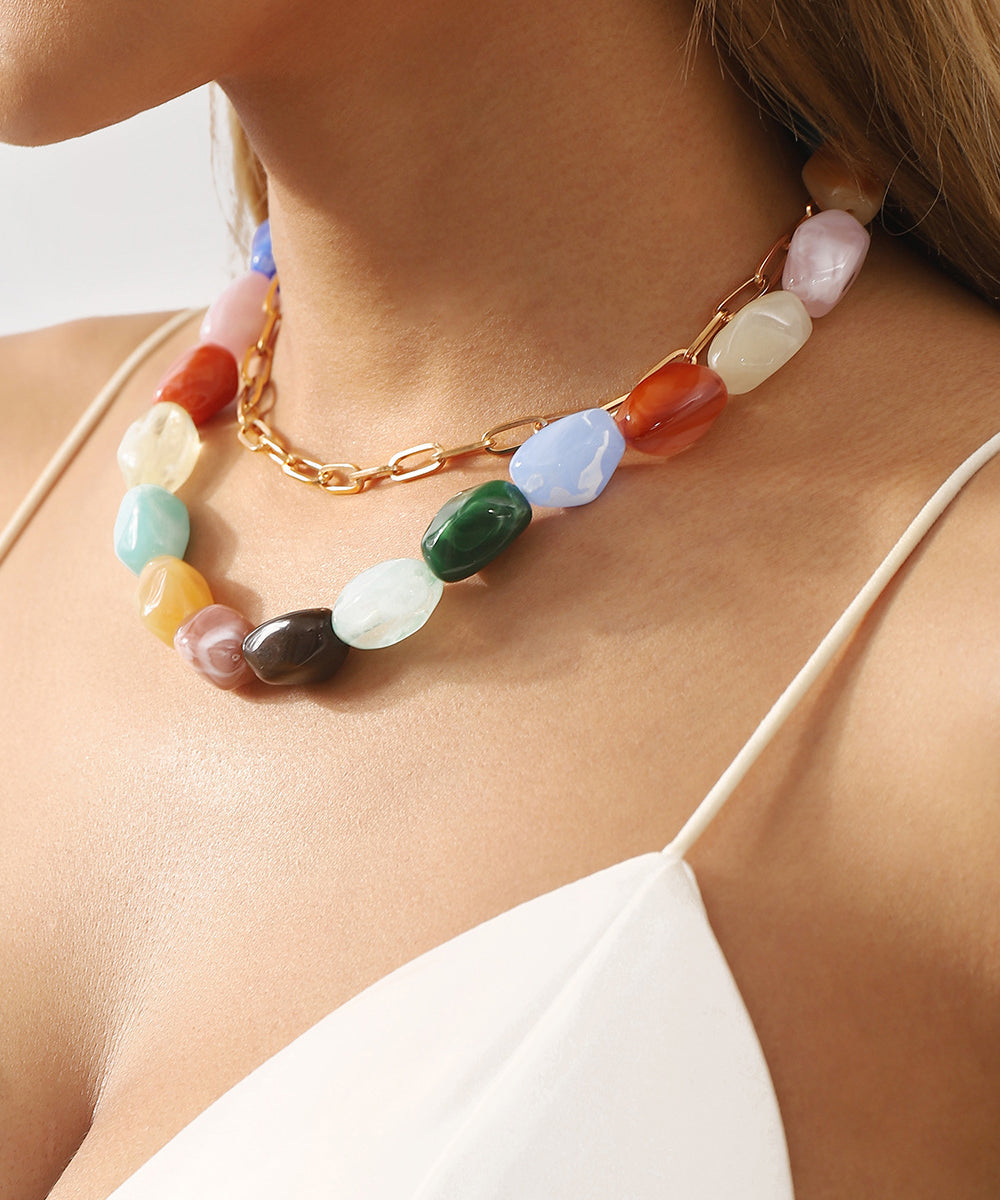 Collar de cuentas de resina de aleación arcoíris de doble capa con cuentas gratificadas