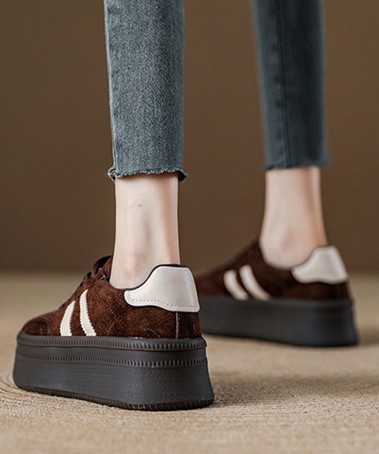 Modische rote Wildleder-Plateau-Ballerinas mit Schnürung