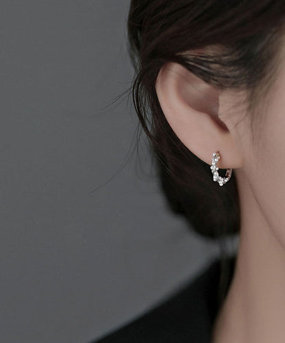 Pendientes de perlas de plata de ley con diseño de seda de moda