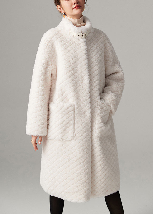 Abrigos largos de piel sintética lisa con bolsillos y cuello alto blanco de moda para invierno