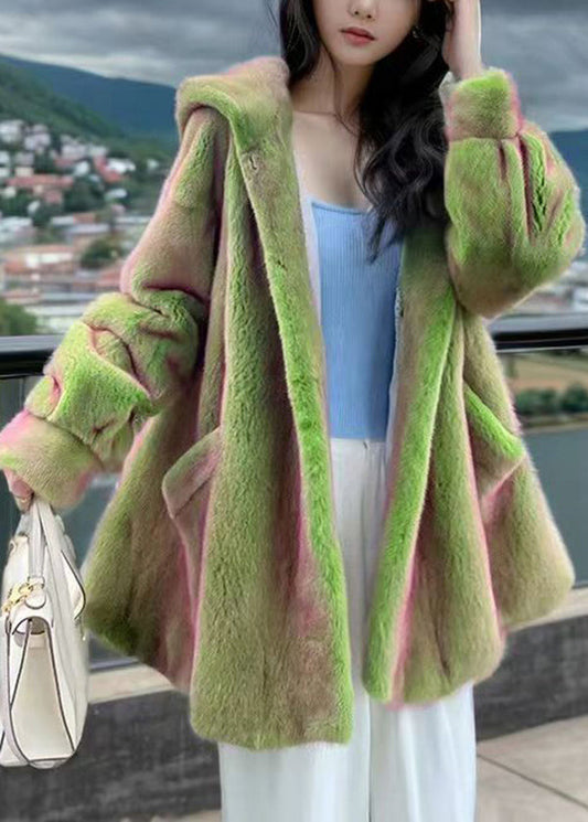 Modischer, flauschiger Wintermantel aus dickem, warmem Pelz