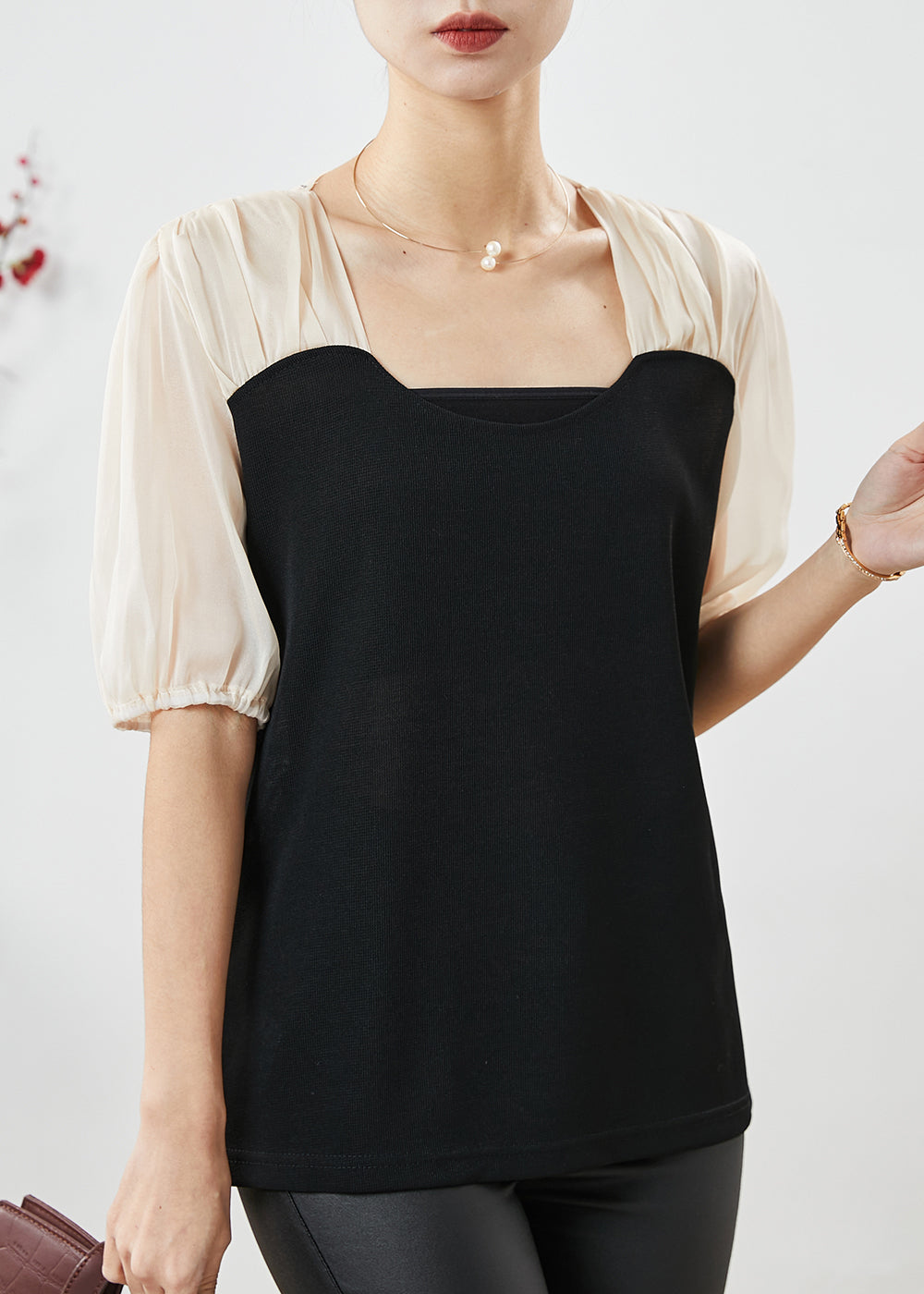 Feines schwarzes Patchwork-Spandex-Shirt mit quadratischem Kragen für den Sommer