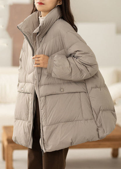 Feiner schwarzer Stehkragen übergroße Taschen Entendaunen Daunenmantel Winter