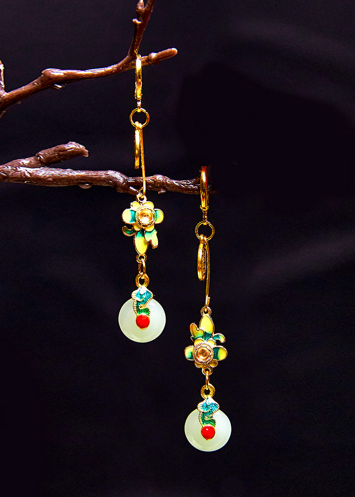 Pendientes colgantes de jade con el personaje Fu y pinturas de flores finas
