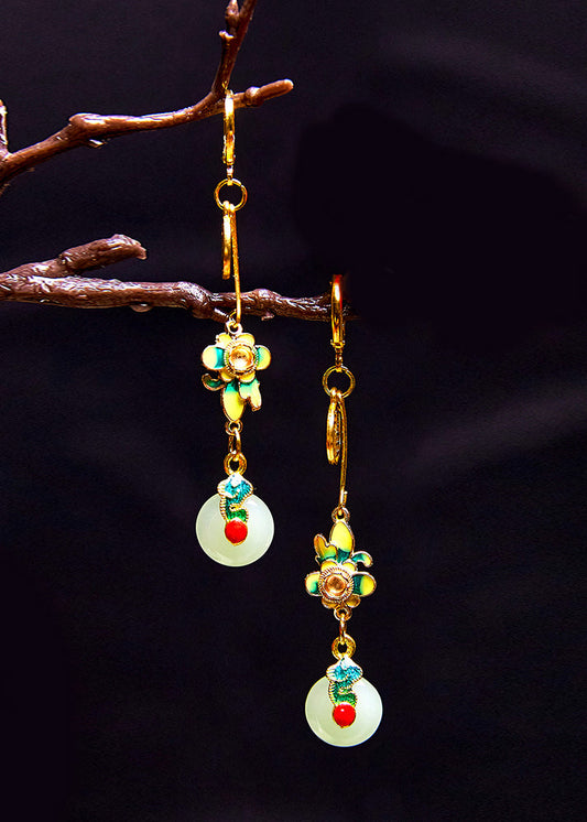 Pendientes colgantes de jade con el personaje Fu y pinturas de flores finas