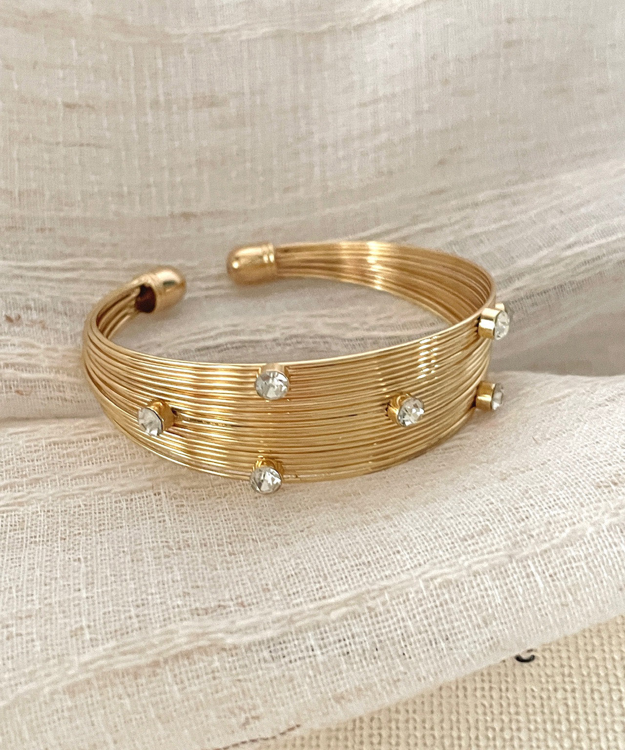 Armreif aus Feingold, Sterlingsilber, vergoldet, mit Zirkonia-Kreuzmuster