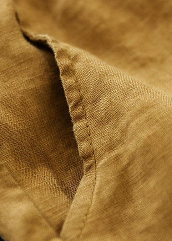 Pantalones cortos de lino con patchwork de encaje ceñido y bolsillos verdes finos de verano