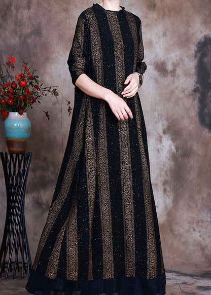 Feines Khaki Asymmetrisches Gestreiftes Kleid Frühling