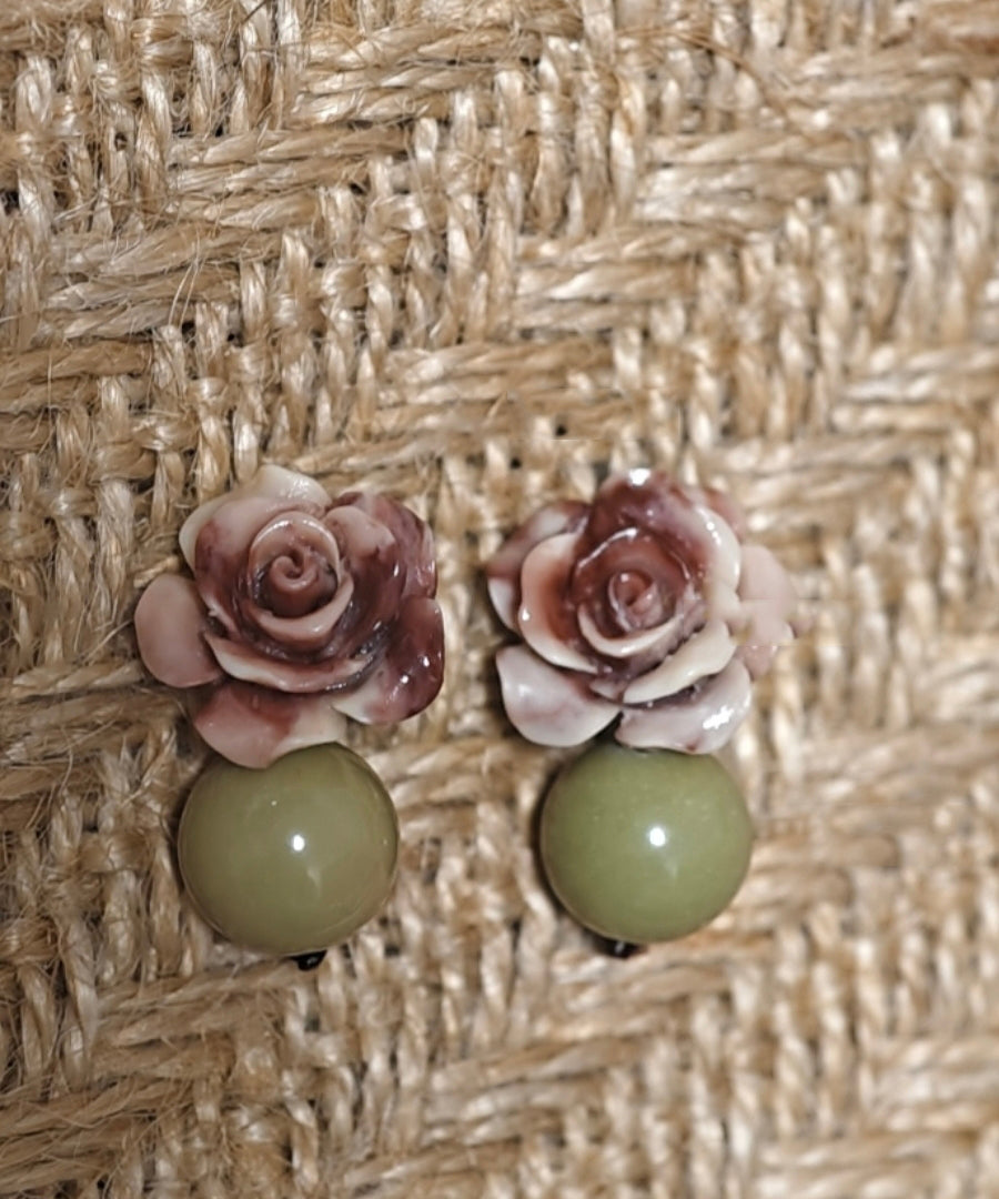 Fine Light Green Copper Alloy Tie Dye Shell Floral Drop Earrings