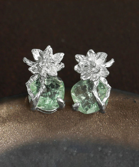 Pendientes de plata de ley con circonitas y flor de hielo de color verde claro