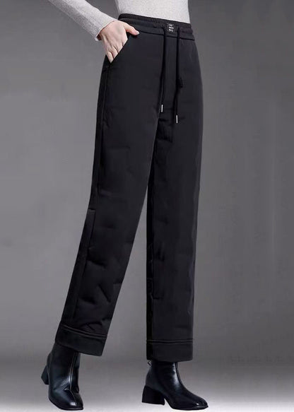 Feine rote Winterhose mit Taschen, elastischem Bund und Daunenfüllung