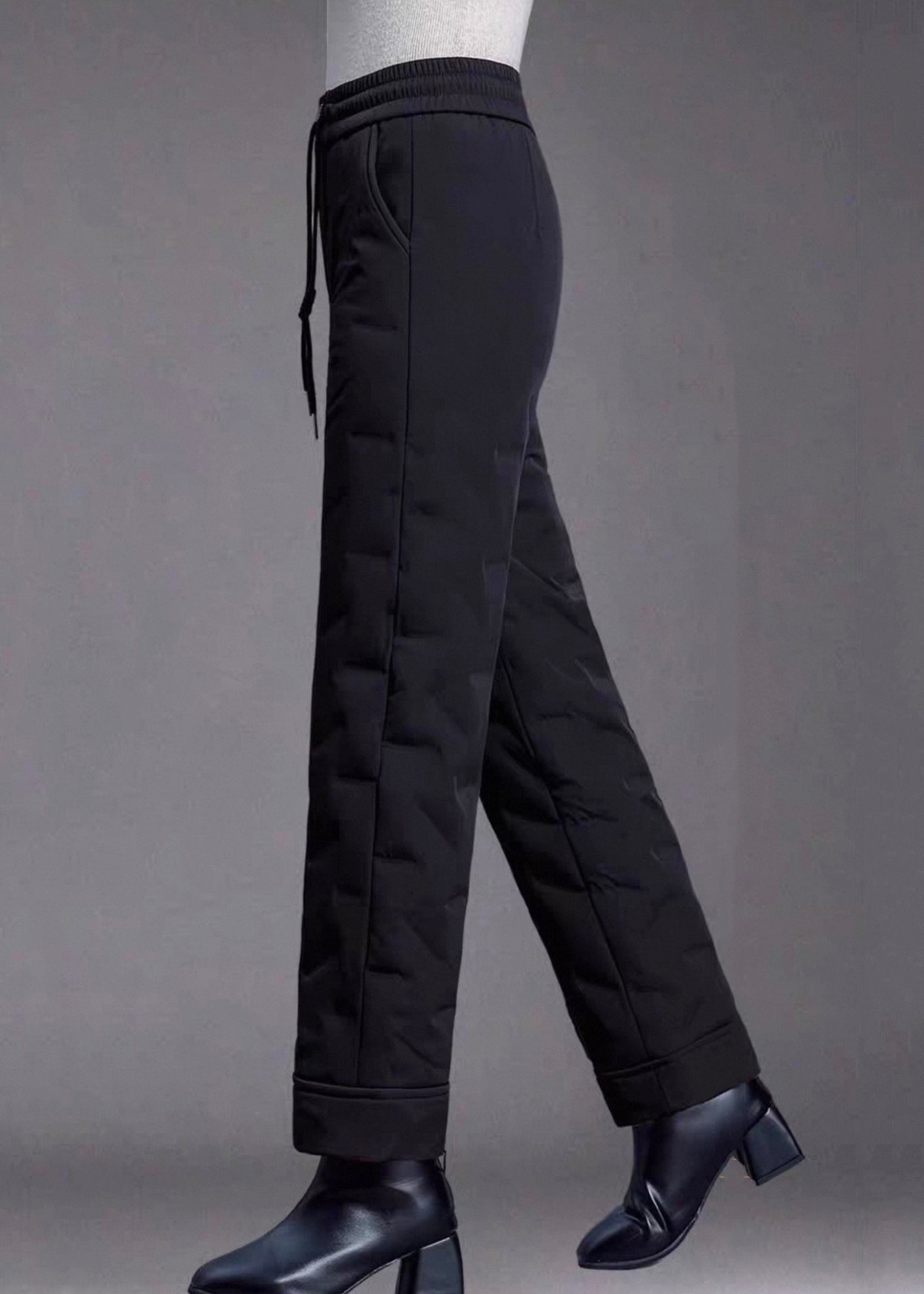 Feine rote Winterhose mit Taschen, elastischem Bund und Daunenfüllung