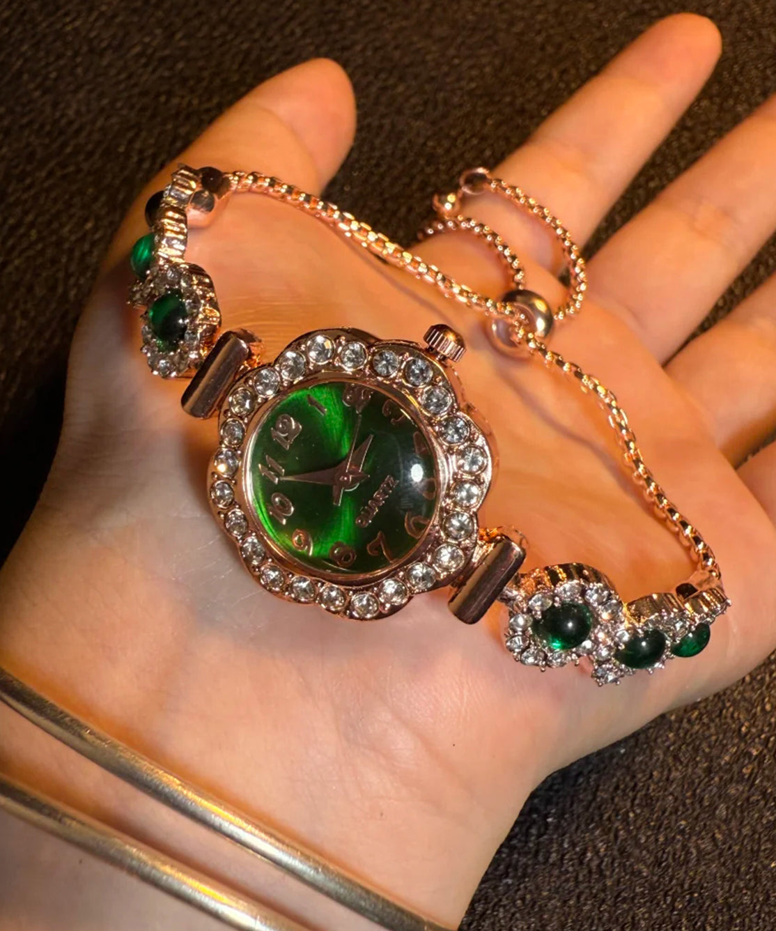 Uhren mit feiner Seidenlegierung, Zirkonia-Edelstein und herausziehbarer Fassung