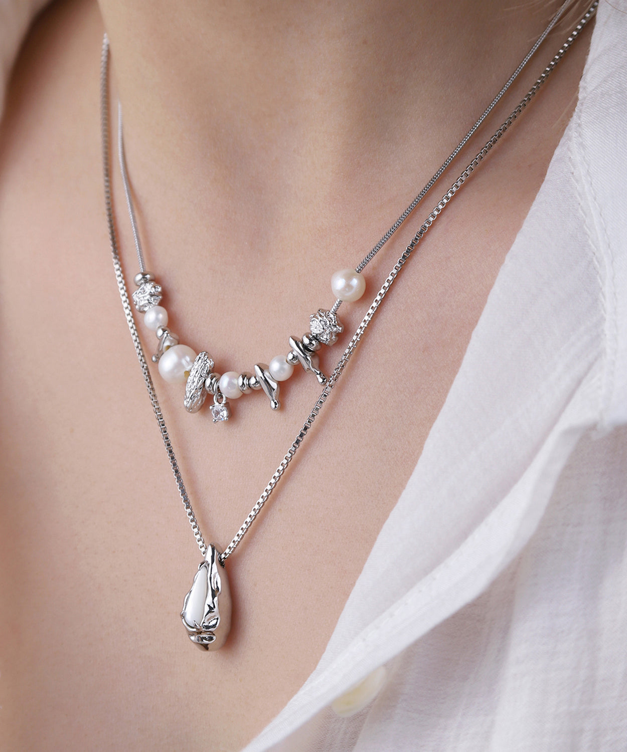 Fine Silk Copper Alloy Pearl Broken Silver Water Droplet Pendant Necklace