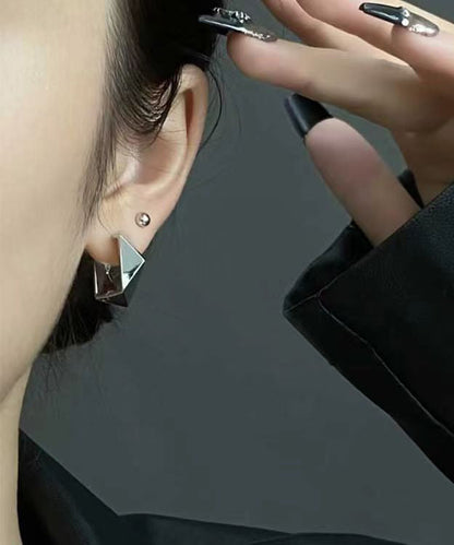 Pendientes de aro geométricos asimétricos de metal de seda fina