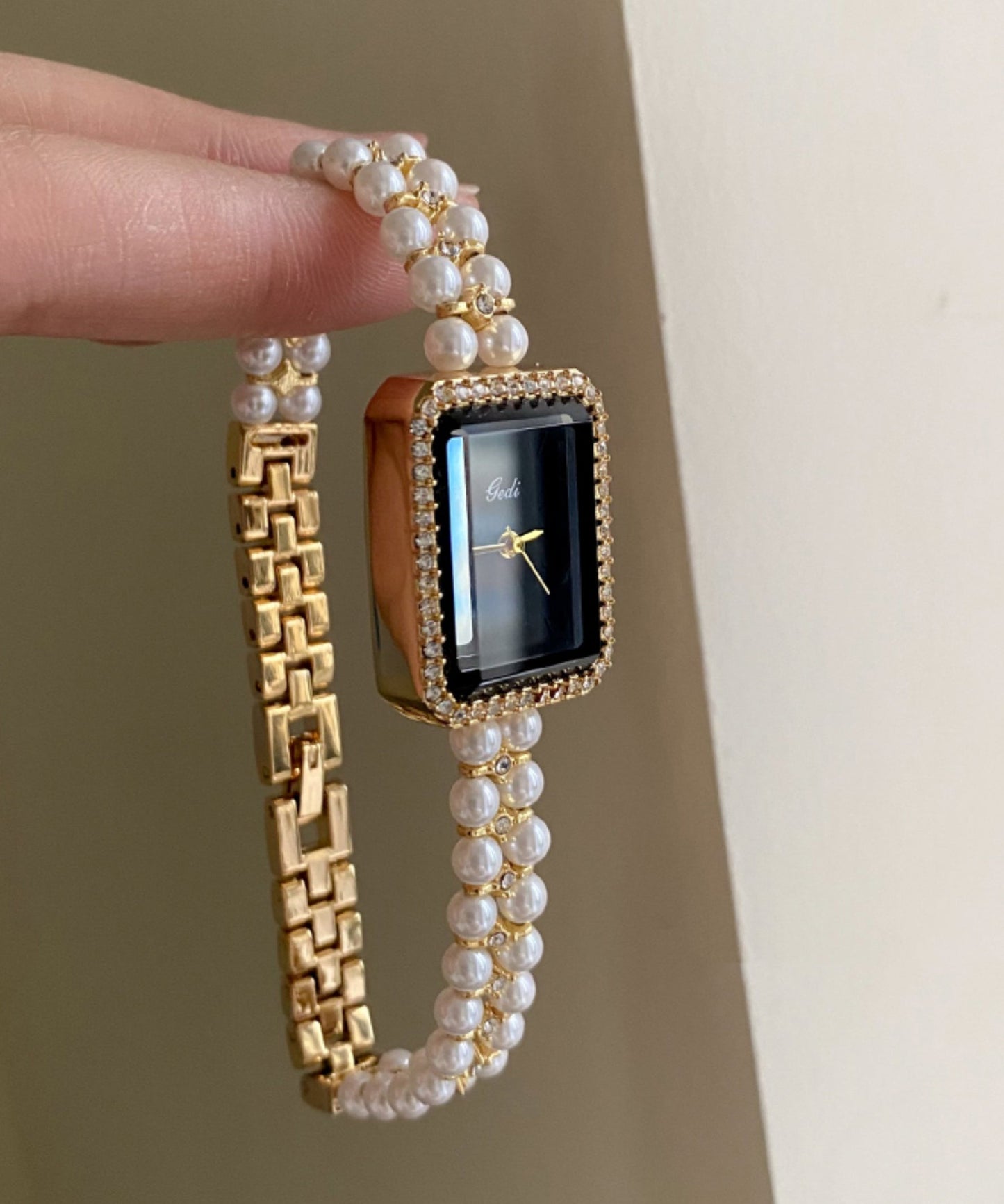 Fine Silk Stainless Steel Alloy Pearl Zircon Waterproof Watches