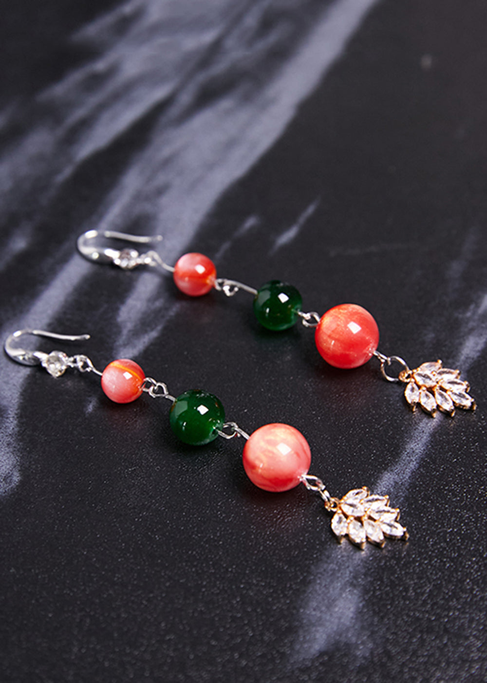 Pendientes colgantes de circonita turquesa en forma de uva