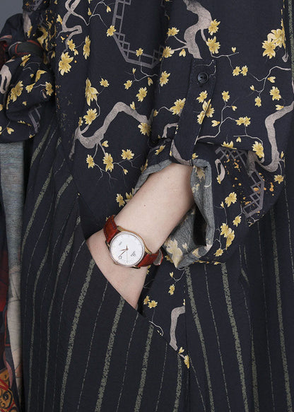 Feines Patchwork-Kleid mit V-Ausschnitt und Bindegürtel für den Herbst und den Urlaub