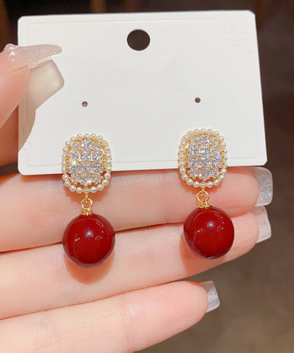 Pendientes colgantes de perla y circonitas doradas de cobre blanco fino