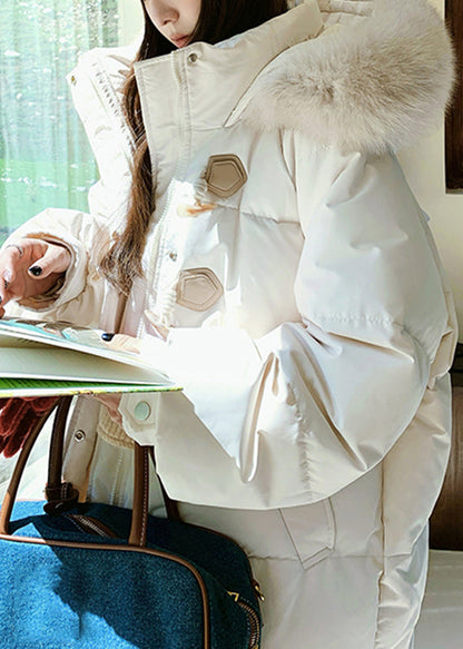 Parka de invierno fina de algodón fino con cuello alto, bolsillos y capucha gruesa.