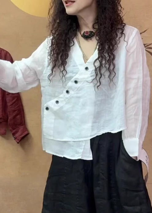 Feine weiße Leinenbluse mit asymmetrischem V-Ausschnitt, Frühlingskollektion