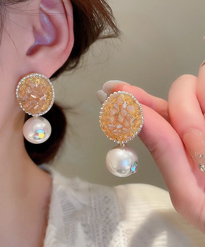 Pendientes ovalados de plata de ley amarilla con circonitas y perlas de cristal