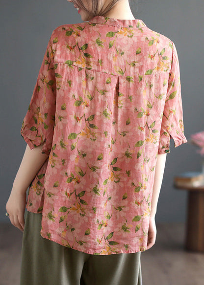 Top de manga corta con cuello en V, estampado de patchwork, botones arrugados y ramio en amarillo