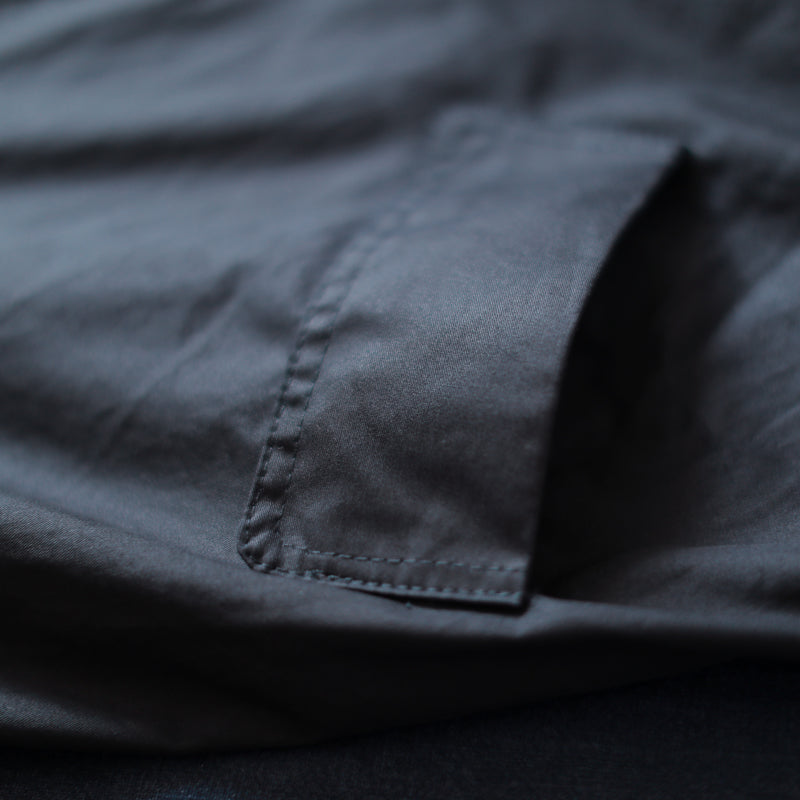 Feiner schwarzer Wintermantel Locker sitzender Kapuzenmantel Boutique große Taschen lange Jacken