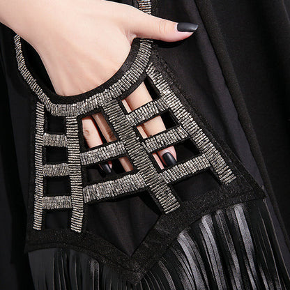 Feines schwarzes Maxikleid aus Baumwolle, übergroßes Reisekleid mit V-Ausschnitt, feine Baumwollkaftane mit Quastentaschen