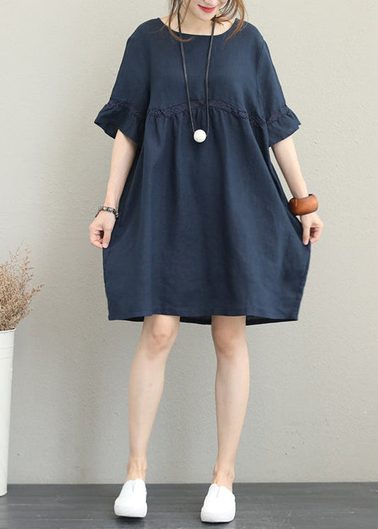 Feines dunkelblaues Leinen-Kniekleid übergroßes Leinen-Baumwollkleid Boutique Flare Ärmel Spitze Patchwork Leinenkleid