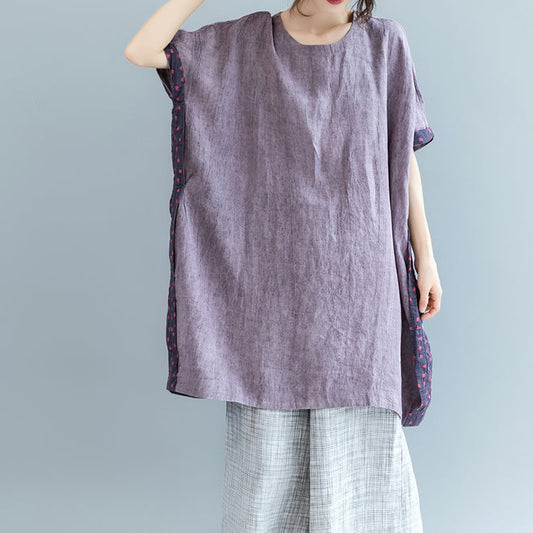 Feine lila Oberteile aus reinem Leinen. Locker sitzende, lässige Strickjacken mit Fledermausärmeln und Rundhalsausschnitt. Patchwork-Baumwollkleidung