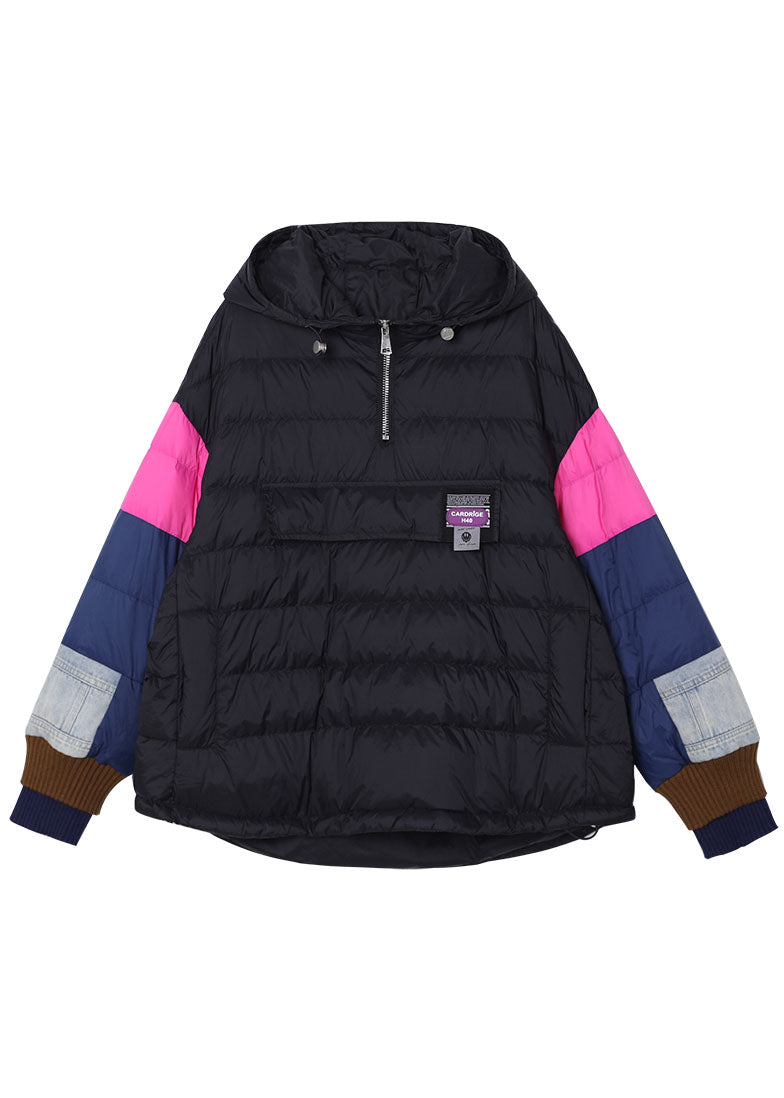 Taillierter schwarzer Winter-Daunenmantel mit Kapuze und Patchwork-Entendaunen