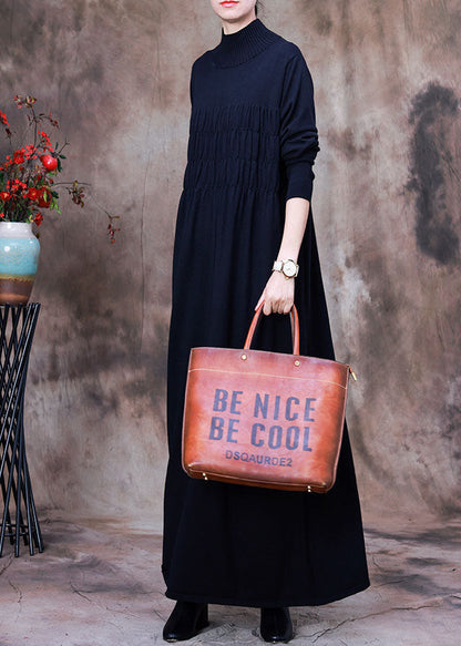 Taillierte schwarze, faltige Rollkragen-Strick-Feiertagskleider für den Frühling