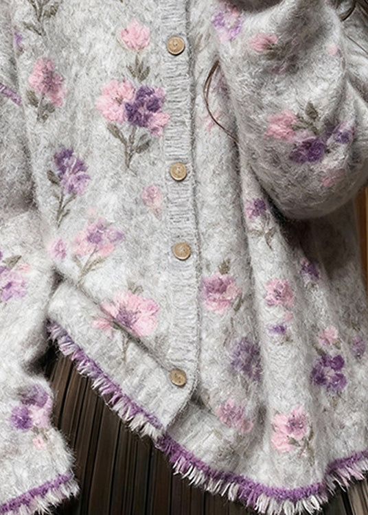 Taillierte graue Strickjacke mit Rundhalsausschnitt, Blumenmuster, Quasten und Knöpfen – Frühling