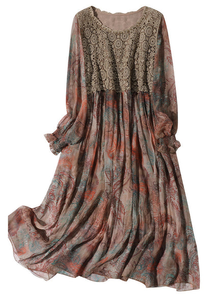 Tailliertes Partykleid aus Chiffon mit Rundhalsausschnitt, Print und Spitze und Patchwork