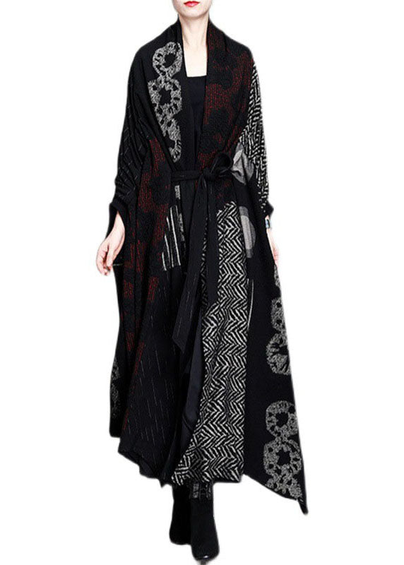 Taillierter Herbst-Cardigan mit asymmetrischem Patchwork-Design im Retro-Print