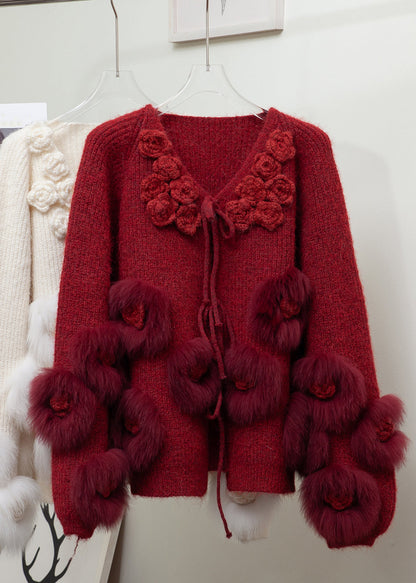 Beige Strickmantel mit floralem Muster, Schnürung und Fuchsfell-Patchwork-Design für den Winter