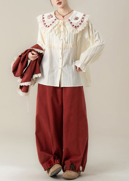 Dreiteiliges Set aus Baumwolle mit rotem Peter-Pan-Kragen, floralem Spitzen-Patchwork und rotem Blumenmuster, Frühling