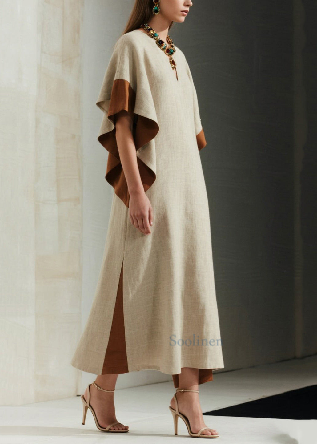 Französisch-aprikosenfarbenes, übergroßes Patchwork-Baumwollkleid mit Schmetterlingsärmeln