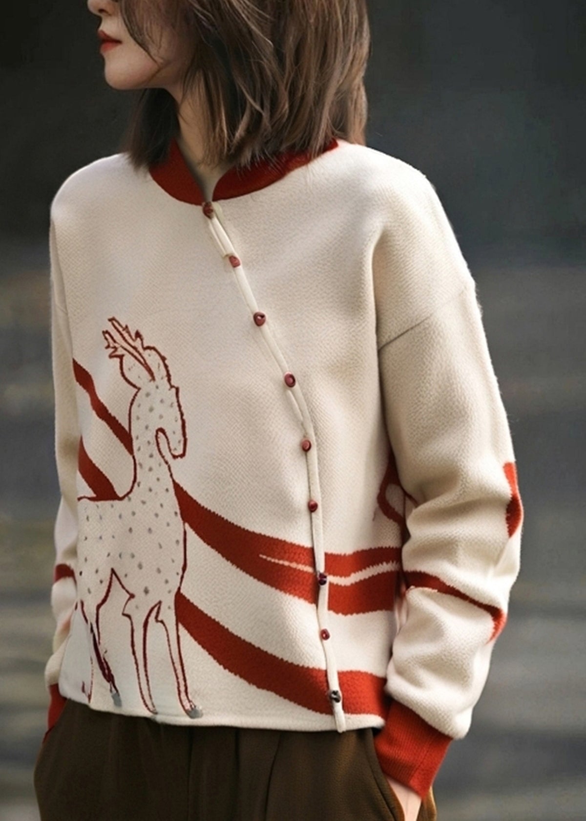 Französisch-aprikosenfarbener Stehkragen-Print Baumwollstrickpullover Frühling