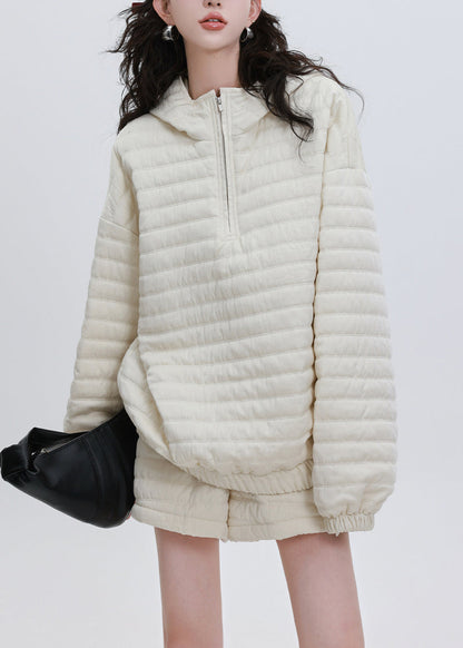 Zweiteiliges Set in übergroßem, französischem Beige mit Kapuze, gefüttert mit feiner Baumwolle, für den Winter