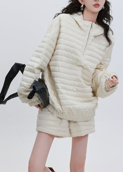 Zweiteiliges Set in übergroßem, französischem Beige mit Kapuze, gefüttert mit feiner Baumwolle, für den Winter