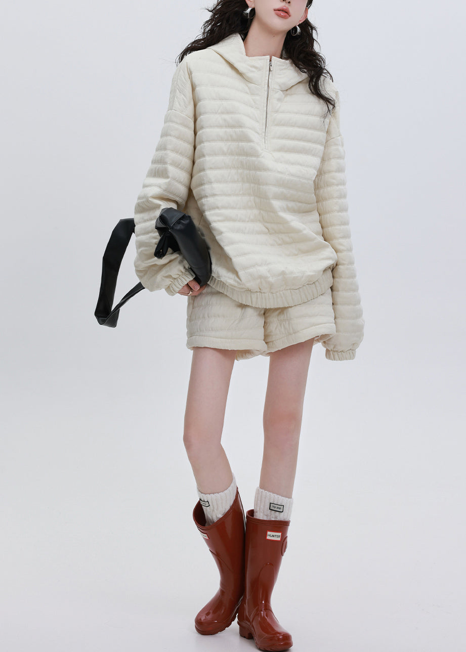 Zweiteiliges Set in übergroßem, französischem Beige mit Kapuze, gefüttert mit feiner Baumwolle, für den Winter