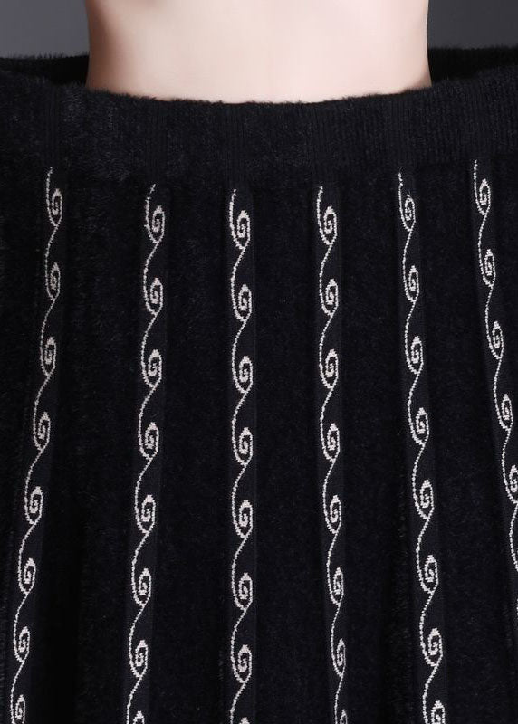 Französischer schwarzer bestickter Nerzhaar-Strickrock für den Winter