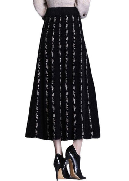 Französischer schwarzer bestickter Nerzhaar-Strickrock für den Winter