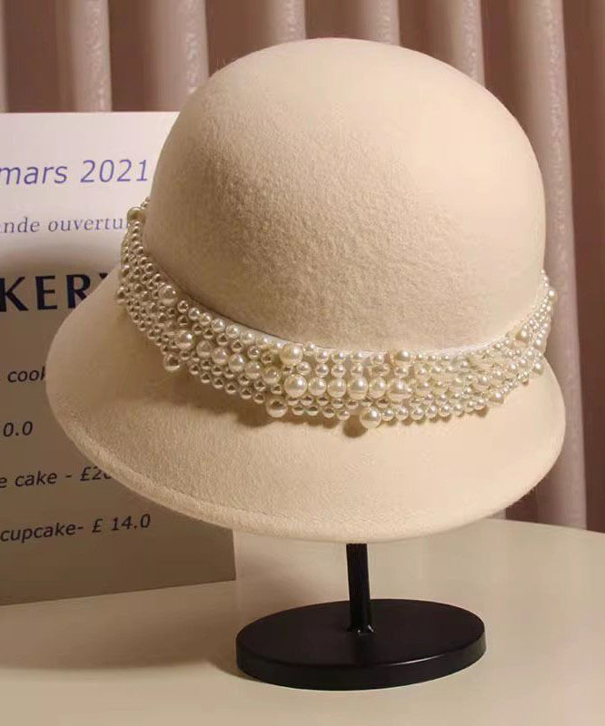 Französischer schwarzer Woll-Bucket-Hut mit Nagelperlen